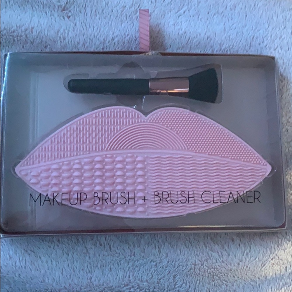 opened but never used makeup brush and cleaner